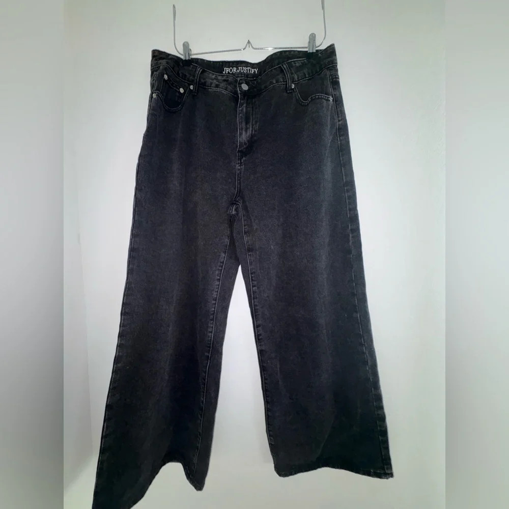 Y2K Star Pockets Wide Leg Denim ⭐️